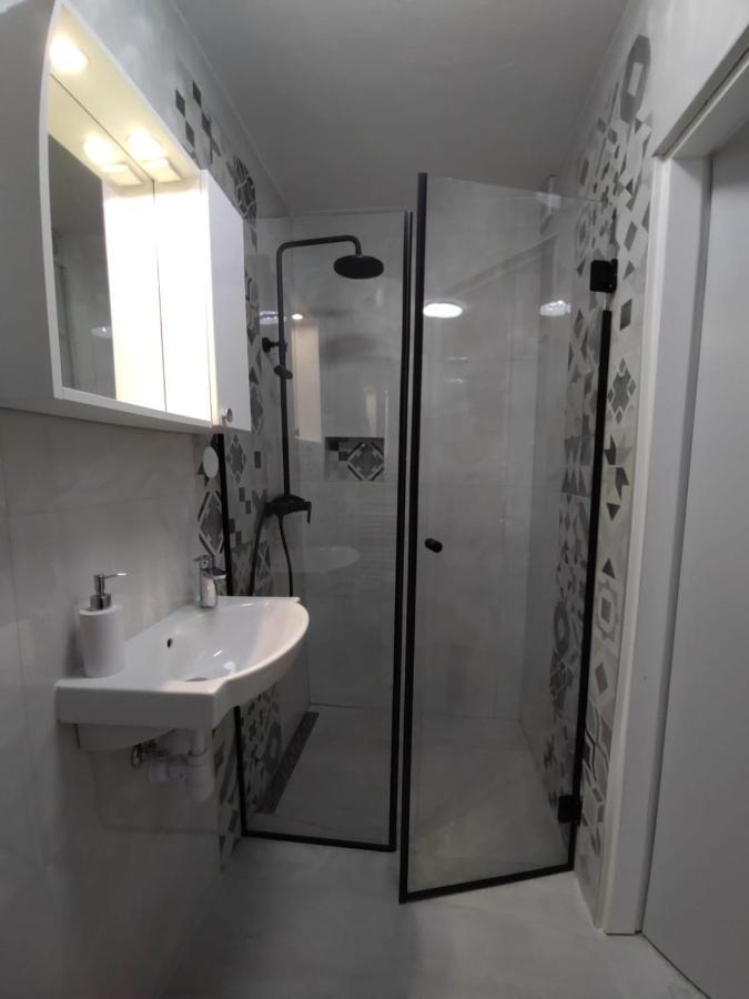 Studio Apartman & Rooms No1 ซาดาร์ ภายนอก รูปภาพ