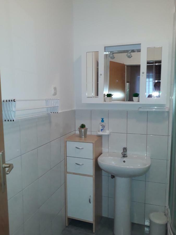 Studio Apartman & Rooms No1 ซาดาร์ ภายนอก รูปภาพ